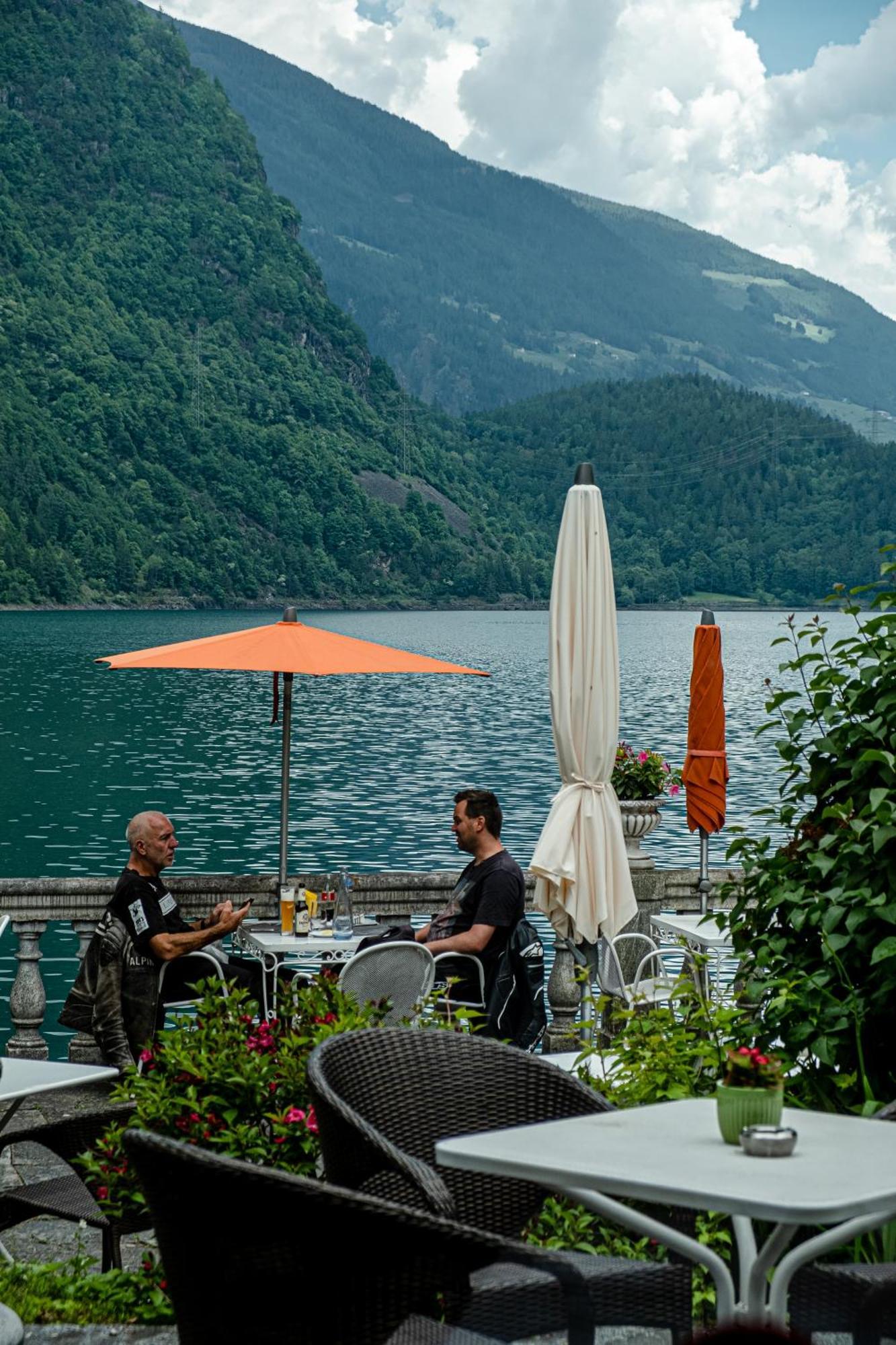 Hotel Le Prese Poschiavo Exterior photo